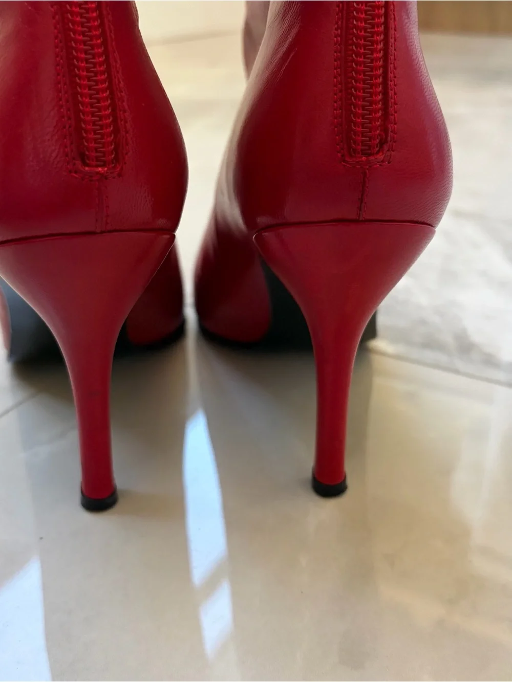Stuart Weitzman Red Leather Pointed Toe Ankle Booties 7.5 B Stiletto Heel Spain